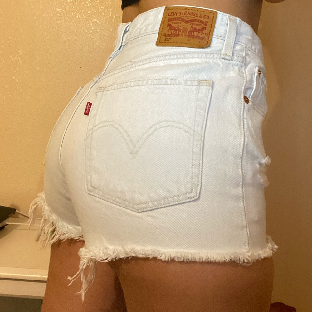 High Wasted Levi Denim Shorts